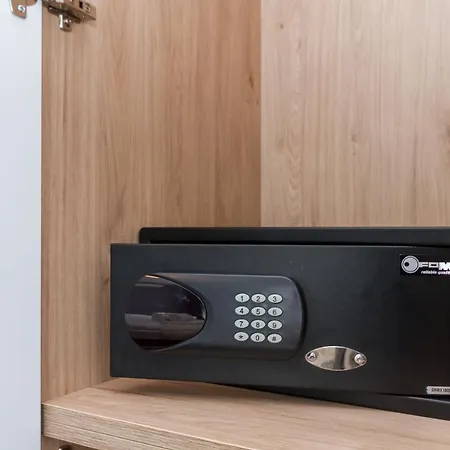 Garden Palace - Da Matteo Deluxe Apartamento Umag