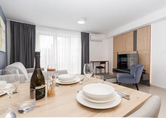 Garden Palace 乌马格